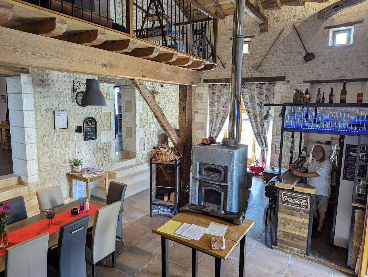 La Maison aux Orchidées - Suite Cinéma in Charente