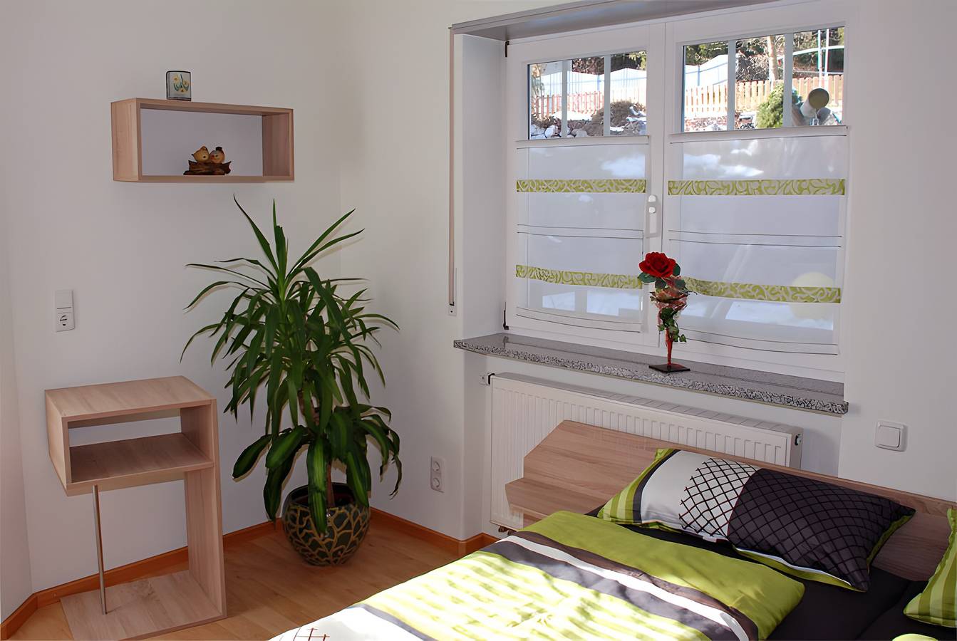 Ganze Wohnung, Ferienwohnung Kleeblatt im Westallgäu mit privater Terrasse, sehr gute Zug-/Busanbindung in Röthenbach (Allgäu), Bayerisch Schwaben