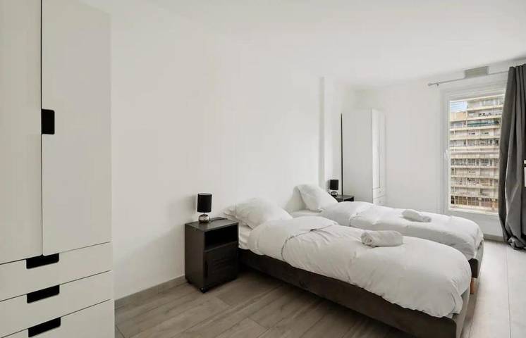 Gîte pour 5 personnes, avec Balcon et Terrasse à Nanterre - 4