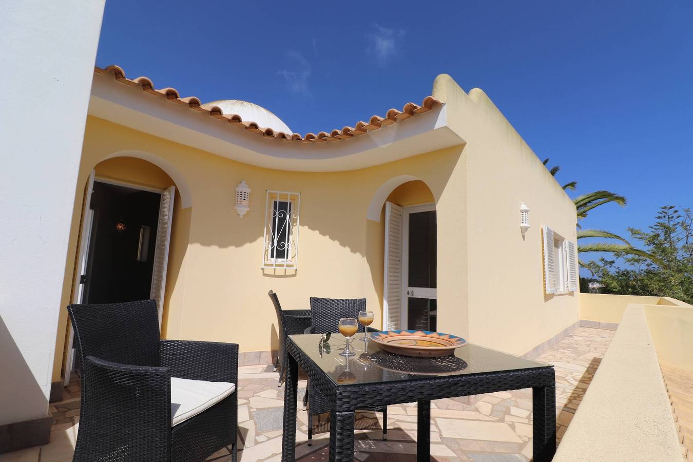 Villa 'Carvoeiro Ceu' avec vue sur la mer, piscine privée et Wi-Fi in Carvoeiro, Lagoa