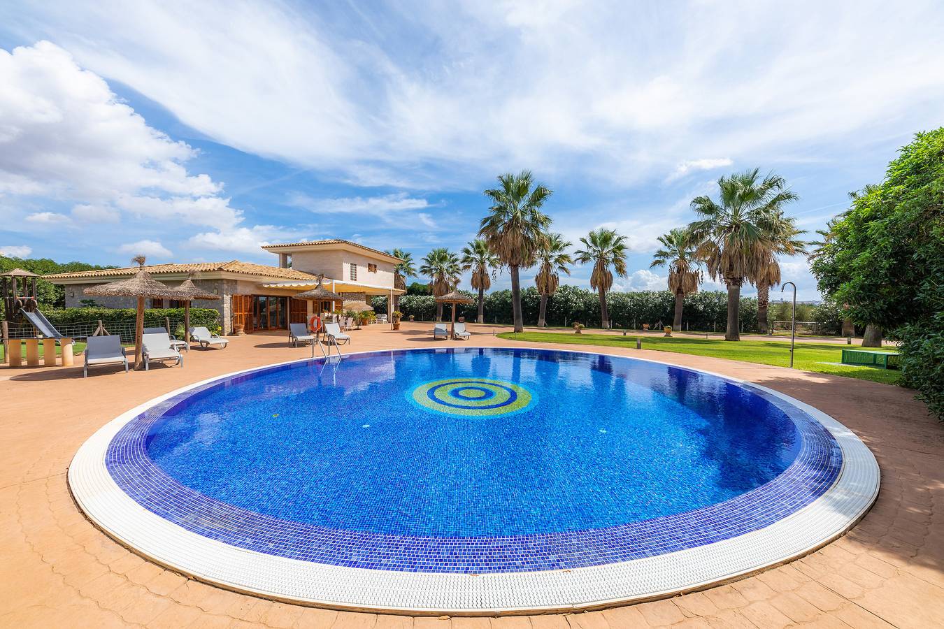 Villa 'Eden Son Manyo 222 Sa Pobla' with Private Pool, Wi-Fi and Air Conditioning in Sa Pobla, Norra Mallorca