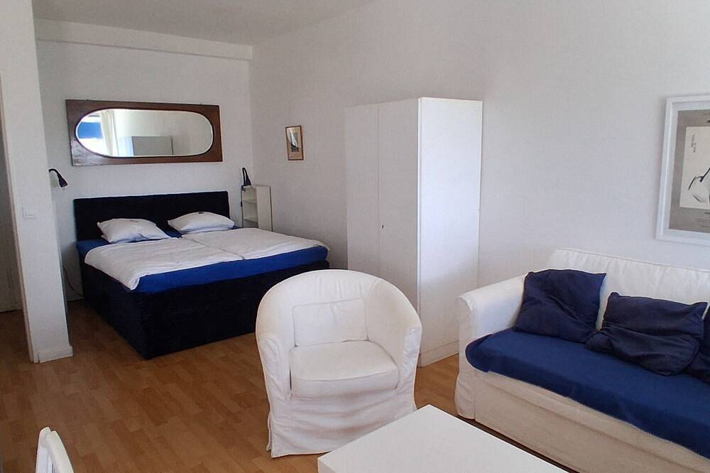 Ganze Wohnung, Studioapartment nahe der Spree im kleinen Hansaviertel in Hansaviertel Berlin, Berlin