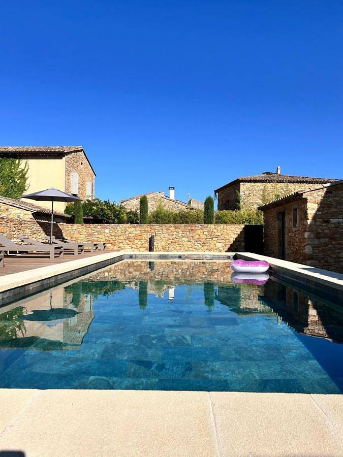 Location de vacances pour 6 personnes, avec jardin ainsi que vue et piscine à Aigaliers - 3