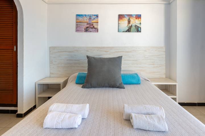 Gîte pour 2 personnes, avec jardin ainsi que balcon et vue sur le lac dans Formentera - 4