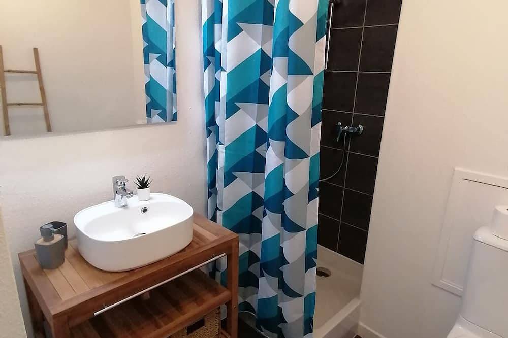 Entire apartment, Nice app. T2 4/5 pers 3 lits - av terrasse- piscine -proche océan -8Km d'Hossegor in Saint-Vincent-de-Tyrosse, Côte d’Argent
