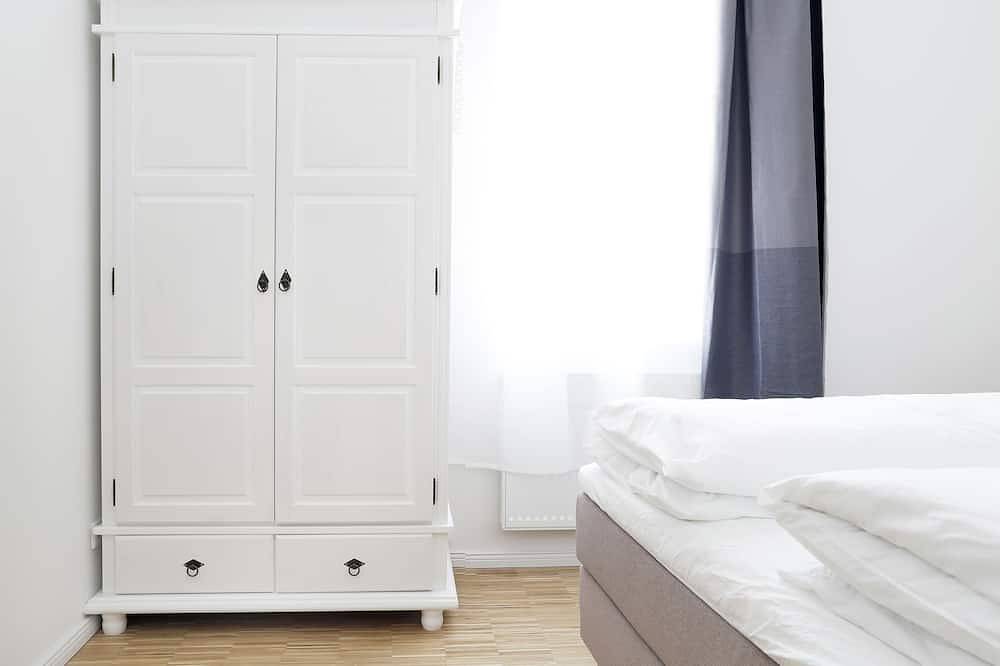 Ganze Wohnung, Sc 1 - Cozy Family & Business Flair welcomes you - Rockchair Apartments in Charlottenburg Berlin, Berlin
