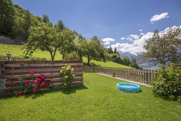 Ferienwohnung für 9 Personen, mit Garten, mit Haustier