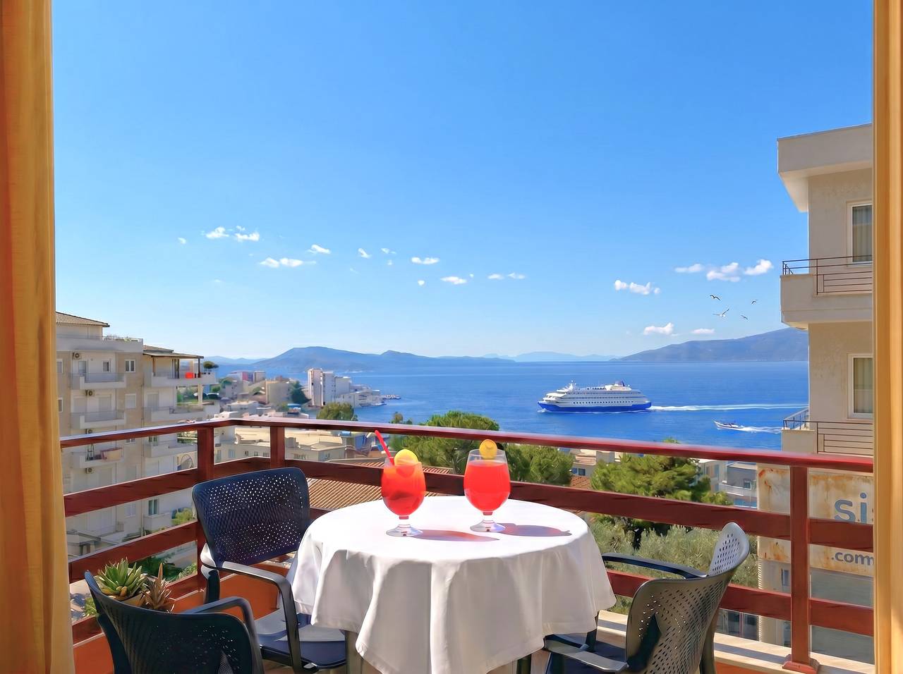 Appartamento intero, Appartamento vacanze per 3 persone con balcone in Saranda, Valona