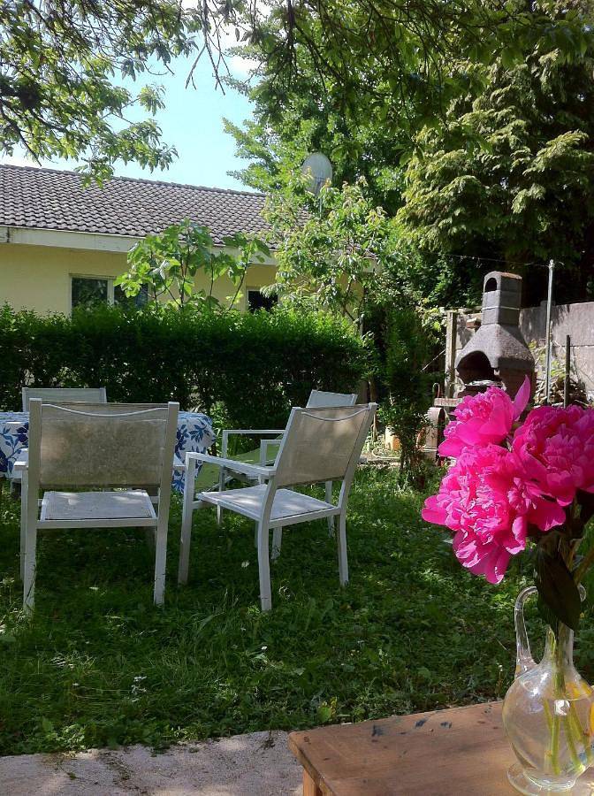 Double Room with Garden View in Combs-la-Ville, Seine-et-Marne