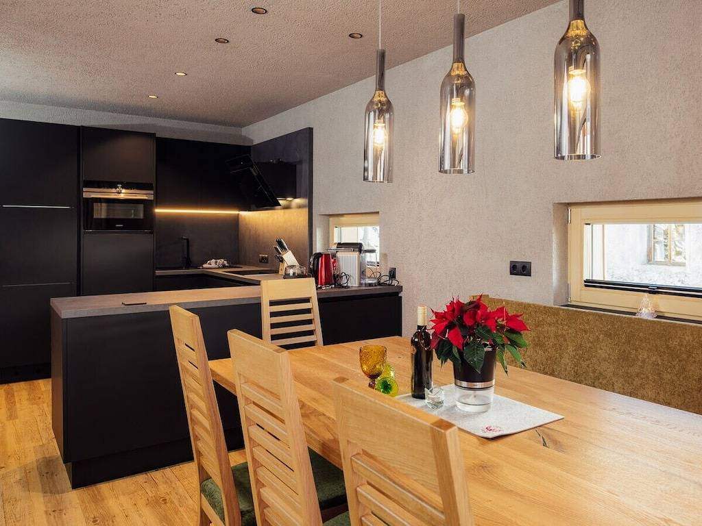 Vakantiehuis in Ladis met zwembad in Ladis, Serfaus-Fiss-Ladis