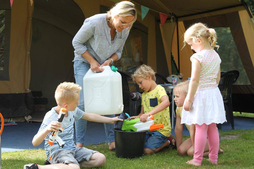 Charmecamping & Appartementen De Regge-Vallei — Safaritent 6-persoons in Den Ham, Twente
