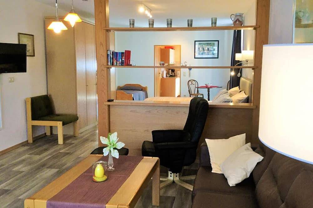 Ganze Wohnung, Appartement für Familien im Erdgeschoss mit seperatem Zugang in Bad Birnbach, Bayerische Golf und Thermenland