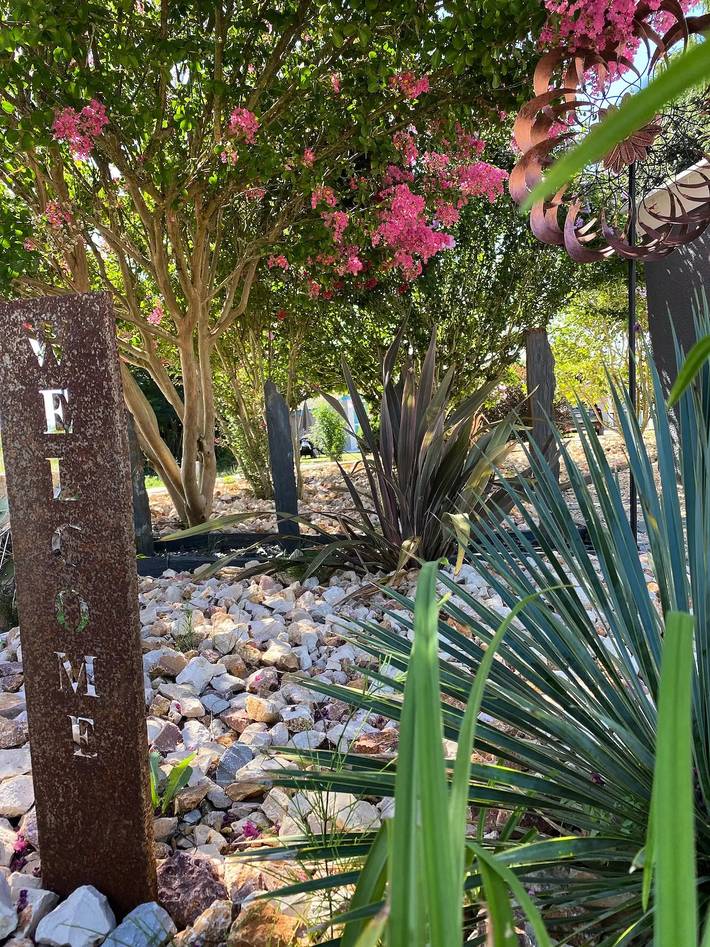 Gîte pour 4 personnes, avec piscine ainsi que terrasse et vue dans le Lot - 3