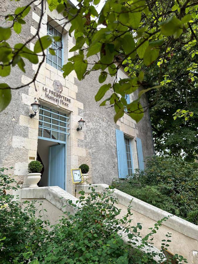Chambre d’hôte pour 2 personnes, avec jardin et vue, animaux acceptés à Chédigny