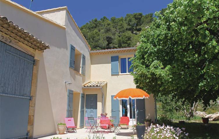 Ferienhaus für 6 Personen, mit Terrasse und Garten sowie Pool im Luberon - 4