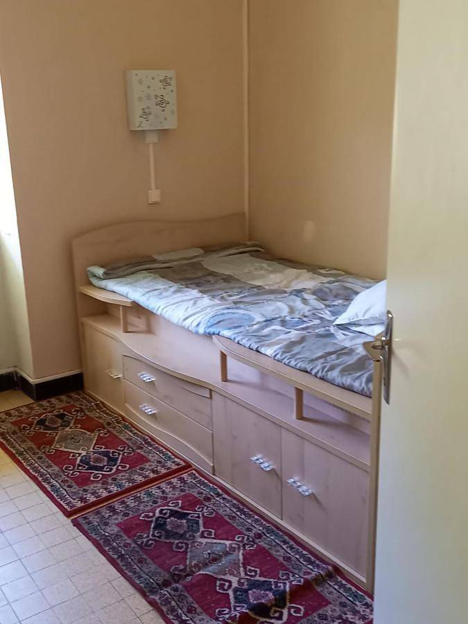 Appartement entier, Gîte La Besorgues Montagne/Canyoning/Randonnée in Labastide-sur-Bésorgues, Parc naturel régional des Monts d'Ardèche