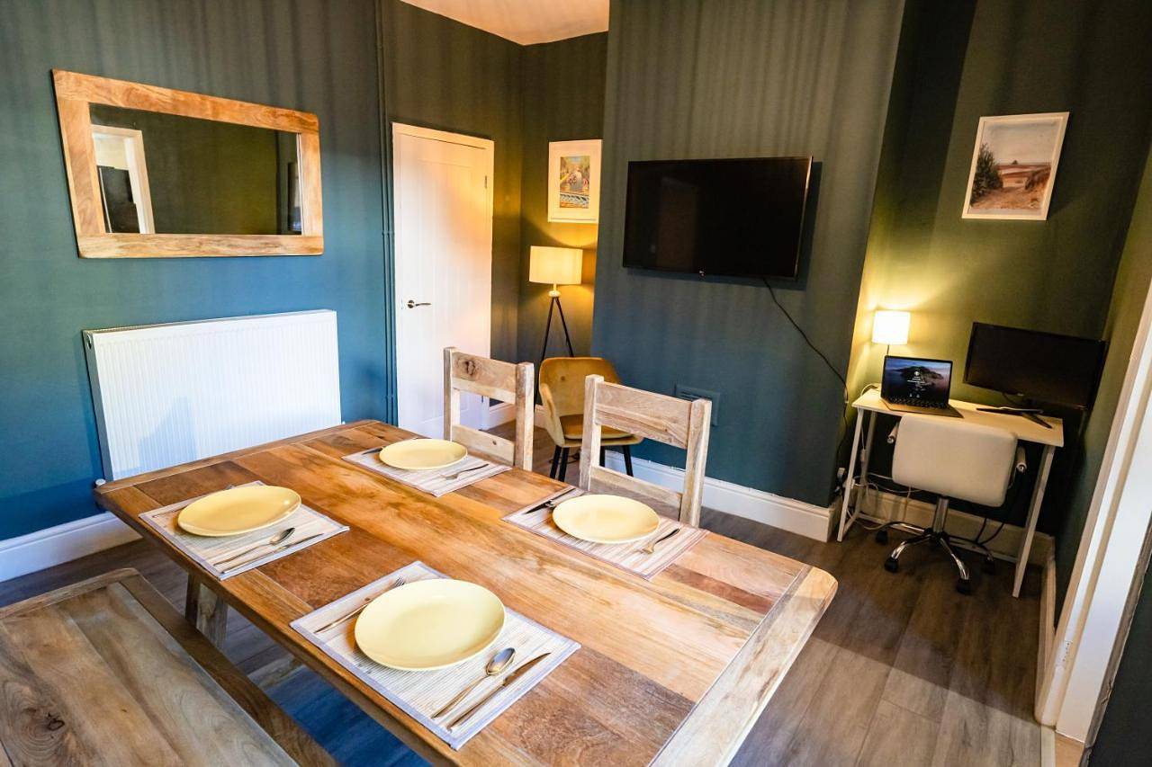 Three-Bedroom House in Cleethorpes, Grimsby and Cleethorpes