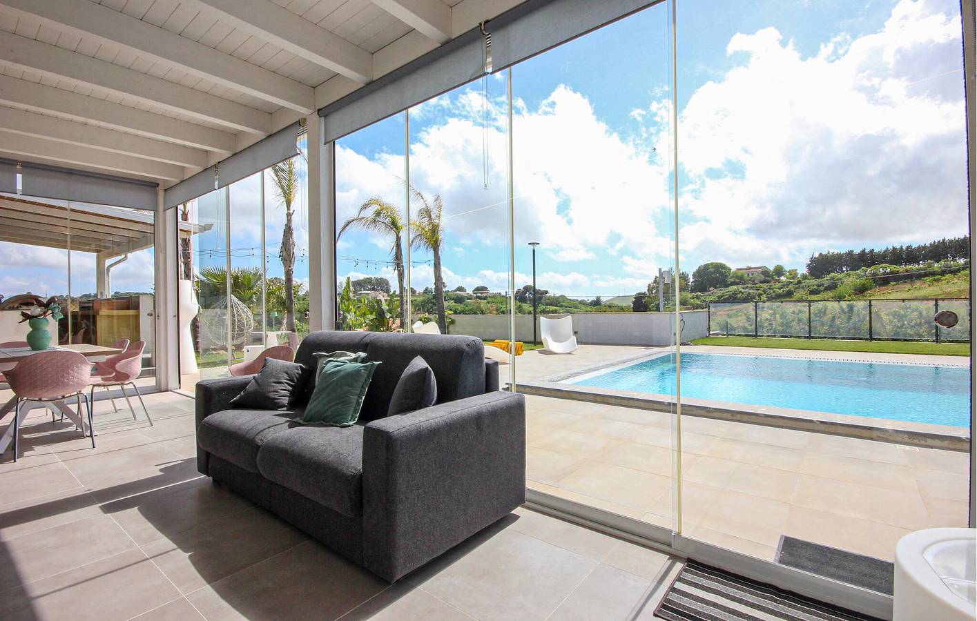 Elegante appartamento con 2 camere da letto, piscina, terrazza e Wi-Fi in Salemi, Provincia di Trapani