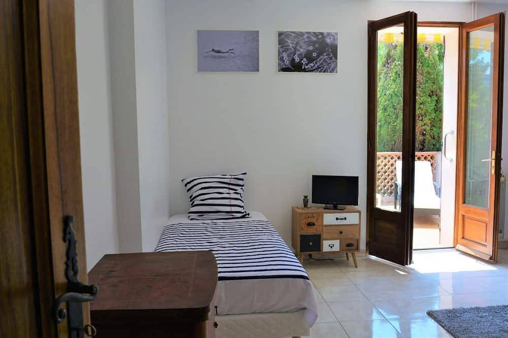 Var- Toulon - Villa grande de 200 m2 - piscina privada - hasta 9 personas in Belgentier, Region de Toulon