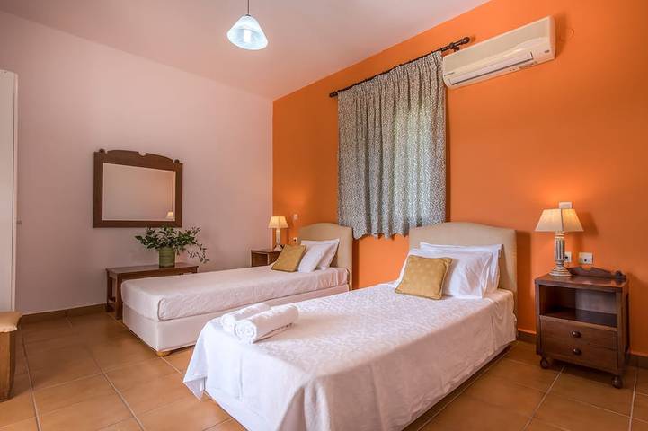 Villa mit Pool, traumhafter Aussicht und inklusivem Frühstück in Tragaki, Zakynthos