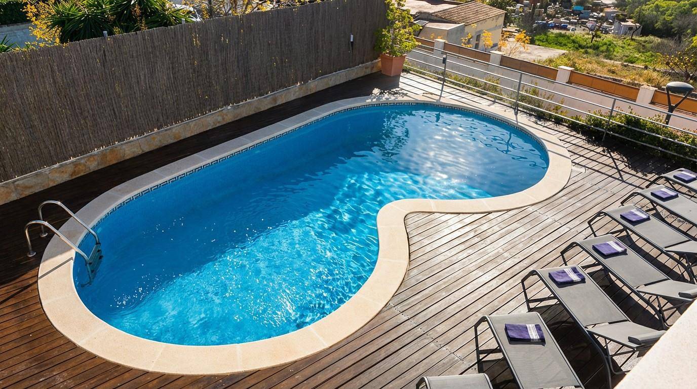 Villa Med Impresionantes Vistas al Mar a 1 Km de las Playas de Sitges y 5 minutos del Puerto de Aiguadolç in Sitges, Garraf