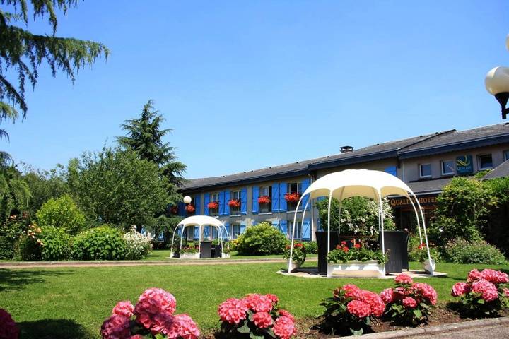 Hôtel pour 2 personnes, avec Terrasse ainsi que Jardin et Vue à Saint-Martin-du-Vivier