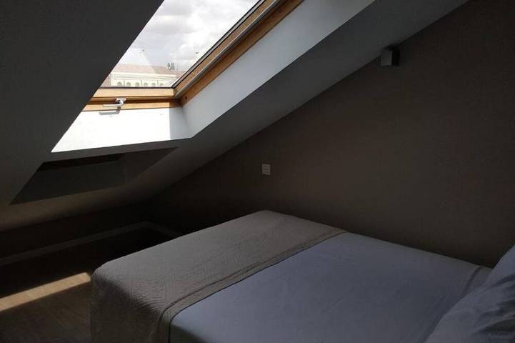 Apartamento entero, Cozy 1-bedroom apartment in quaint Alcalá de Henares-Apartment with Terrace in Alcalá de Henares, Área Metropolitana de Madrid
