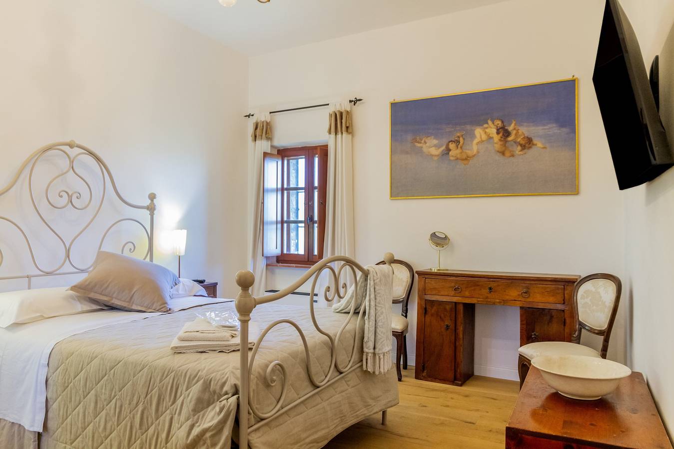 Villa im mittelalterlichen Borgo mit Bergblick, Wlan und Klimaanlage in Cinigiano, Grosseto Provinz