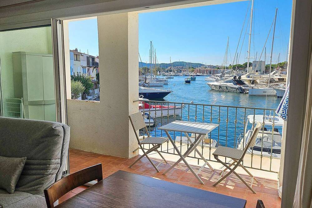 Appartement entier, Proche centre appartement 2 pièces Port Grimaud in Port Grimaud, Grimaud