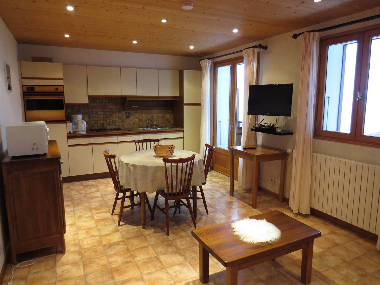 Appartement entier, Studio pour 3 avec balcon et animaux admis, proche pistes in Le Grand-Bornand, Région d'Annecy
