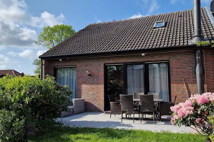 Ferienhaus für 8 Personen, mit Terrasse und Garten