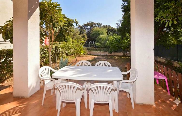 Cozy 1.5km to Beach: 74m² Apartment with Pool and Terrace in Cervione, Corte region