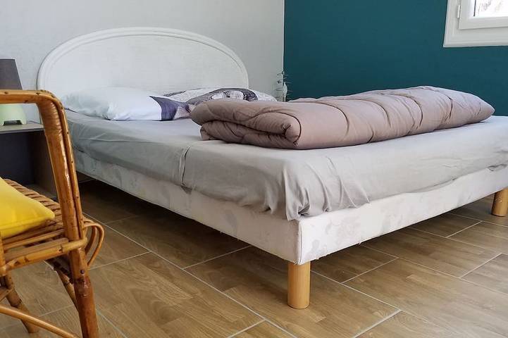 Gîte pour 6 personnes, avec jardin dans Plage des sables d'or - 2