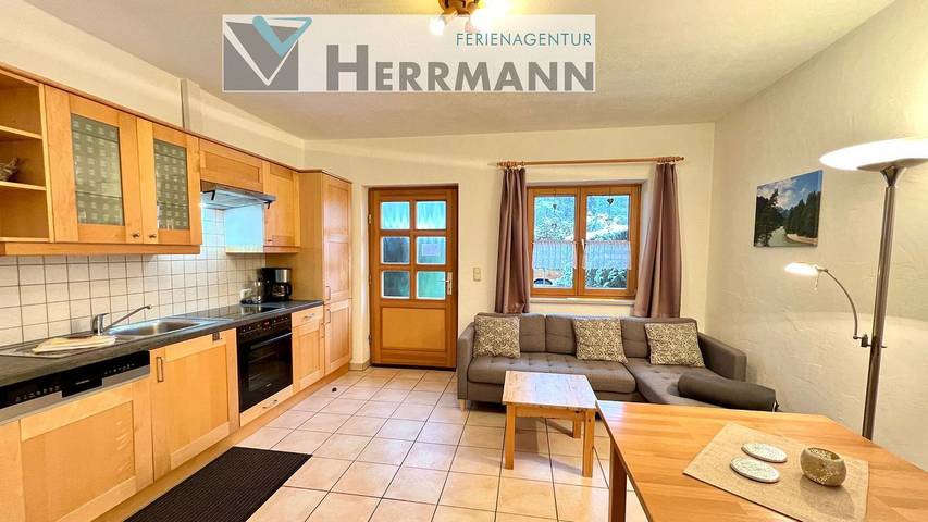Ferienwohnung für 2 Personen, mit Terrasse und Garten sowie Ausblick bei Neuschwanstein