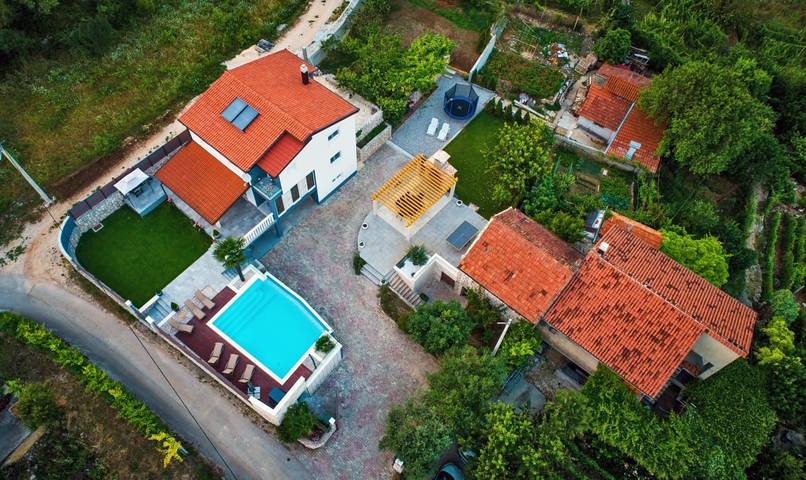 Luxusvilla Vitam in Imotski, privater Pool in Imotski, Makarska Riviera