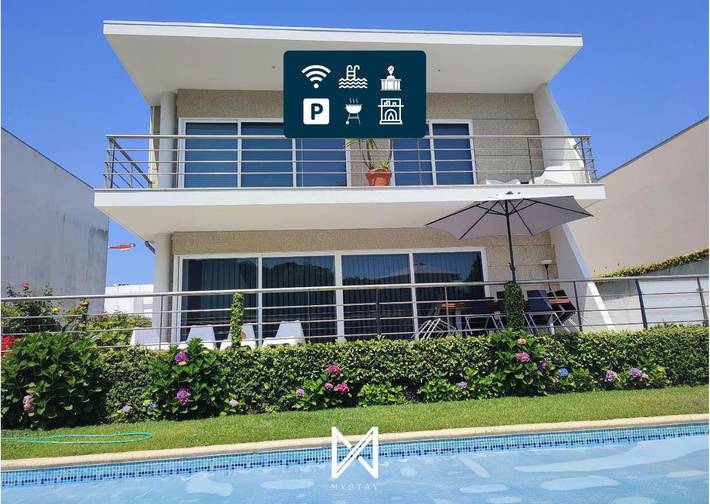 Casa de férias para 12 pessoas, com sauna e varanda e ainda piscina and jardim em Vila do Conde