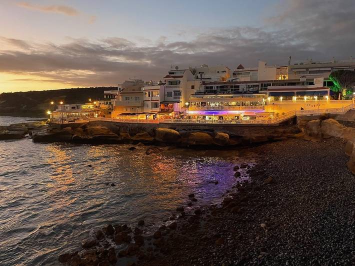 Gîte pour 4 personnes, avec piscine et terrasse dans La Caleta - 2