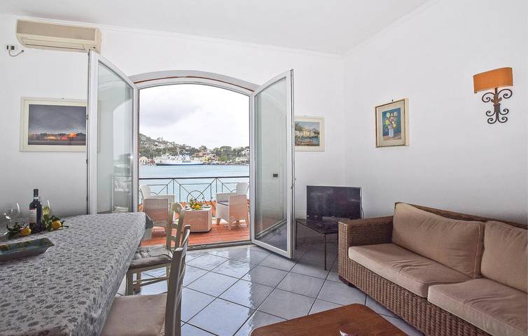 Ferienwohnung für 5 Personen, mit Terrasse und Ausblick auf Ischia - 3