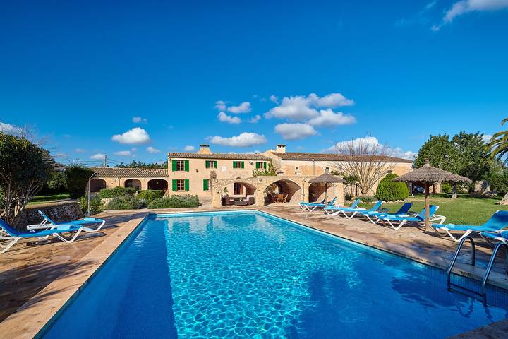 Finca für 10 Personen, mit Terrasse und Garten sowie Pool in Felanitx