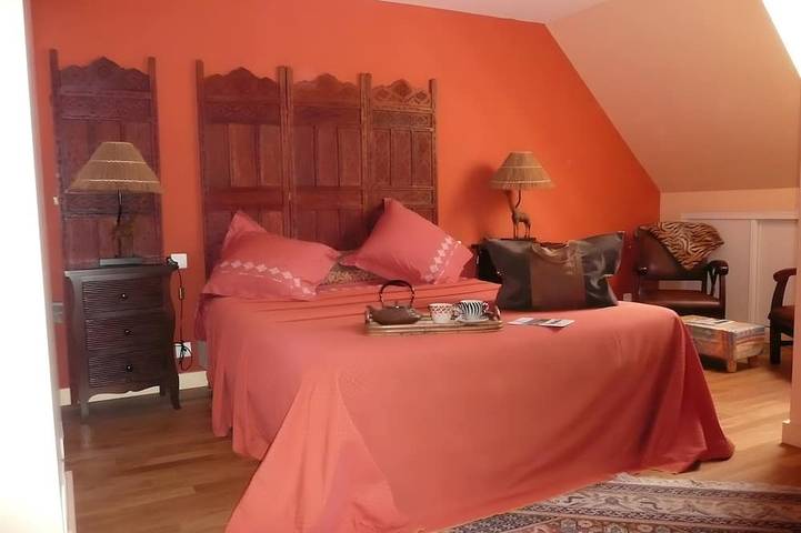 Chambre d’hôte pour 3 personnes, avec Jardin et Piscine