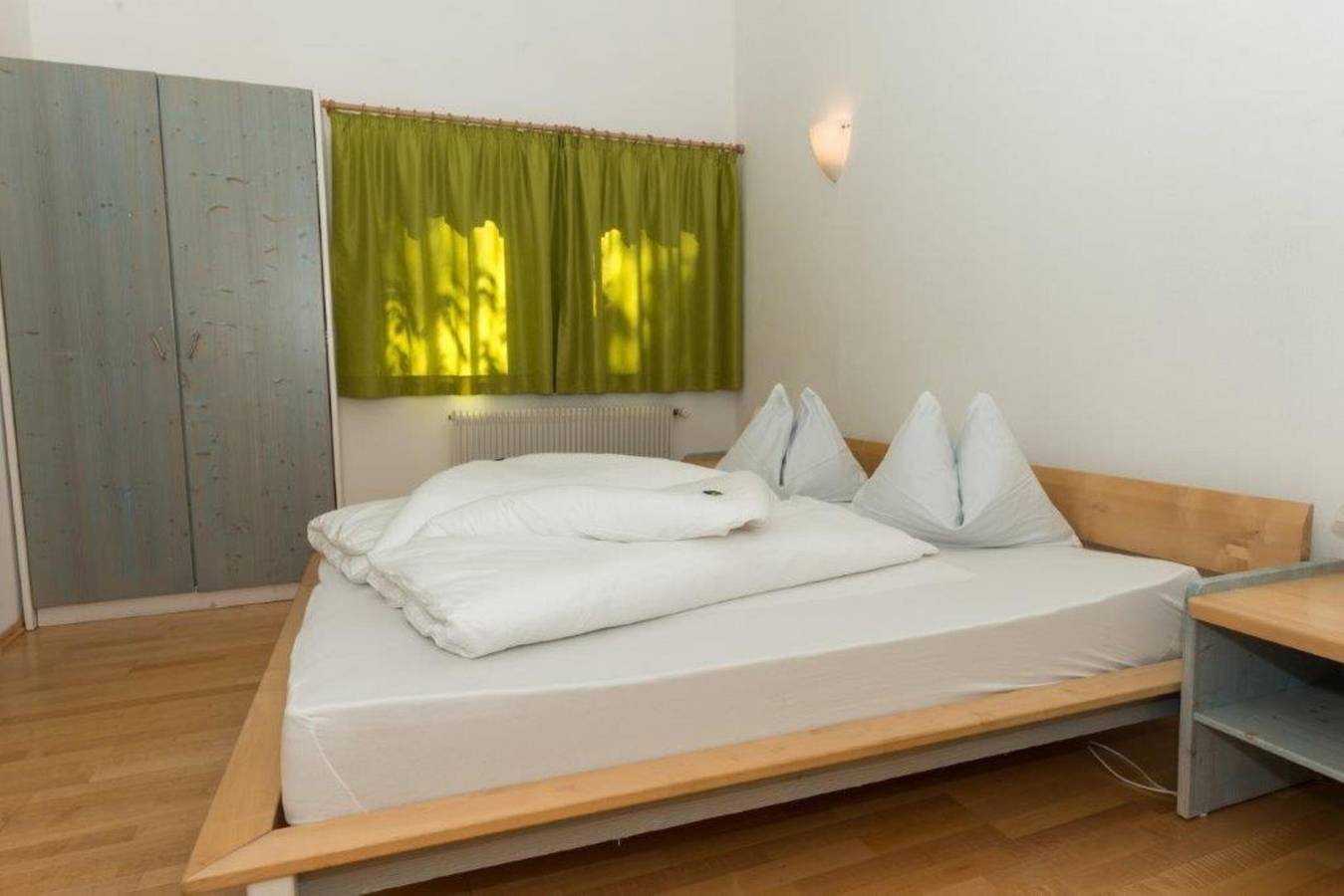 Ganze Wohnung, Ferienwohnung 'Comfort 6' mit Bergblick, Gemeinschaftsterrasse und Wlan in Schenna, Sarntaler Alpen
