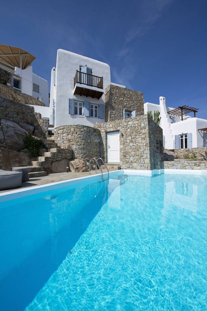 Villa with pool for 6 people, with terrace and garden in Mykonos