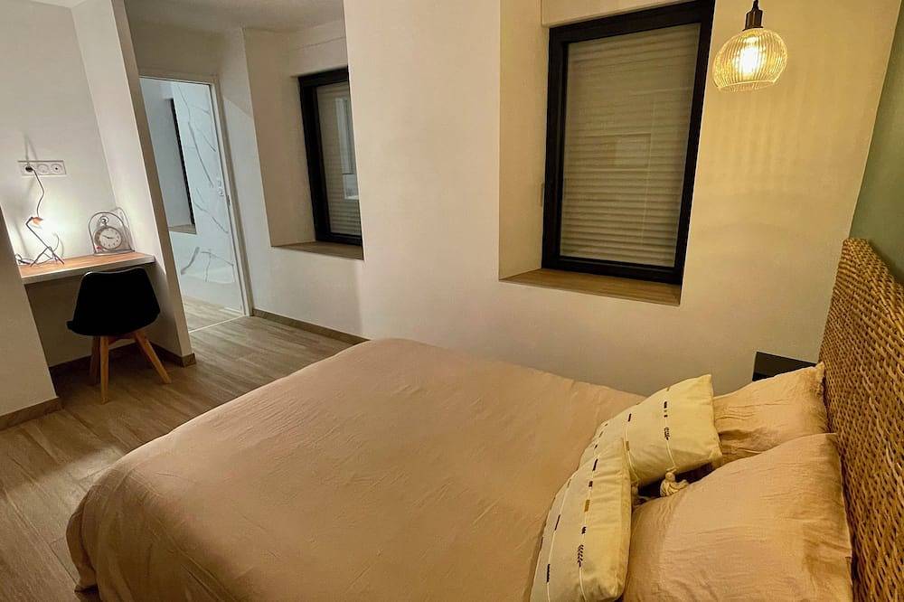 Maison Bretonne Rénovée à 20 min des Plages, Parking Privé in Grand-Champ, Vannes region