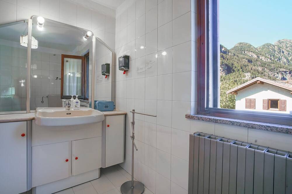 Entire apartment, Beautiful apartment in Brusson (Ao) in Vollon, Brusson Municipality