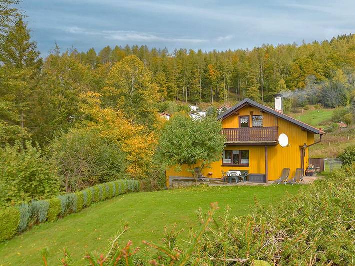 Ferienhaus für 4 Personen, mit Balkon und Garten in Steinbach-Hallenberg