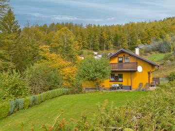 Ferienhaus für 4 Personen, mit Garten und Balkon in Steinbach-Hallenberg