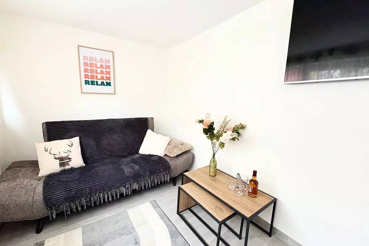 Entire apartment, Apartments for 6 Persons in Geispolsheim, Strasbourg region