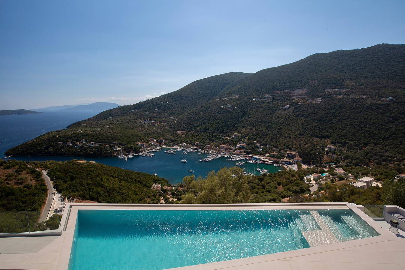 Anasa Villa Alexandra with Sea View, Wi-Fi and Air Conditioning in Syvota (Lefkas), Grækenland