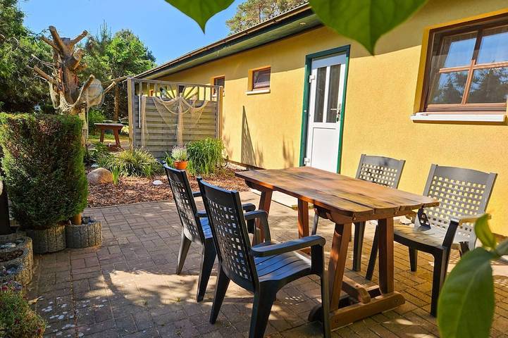 Bungalow für 4 Personen, mit Terrasse