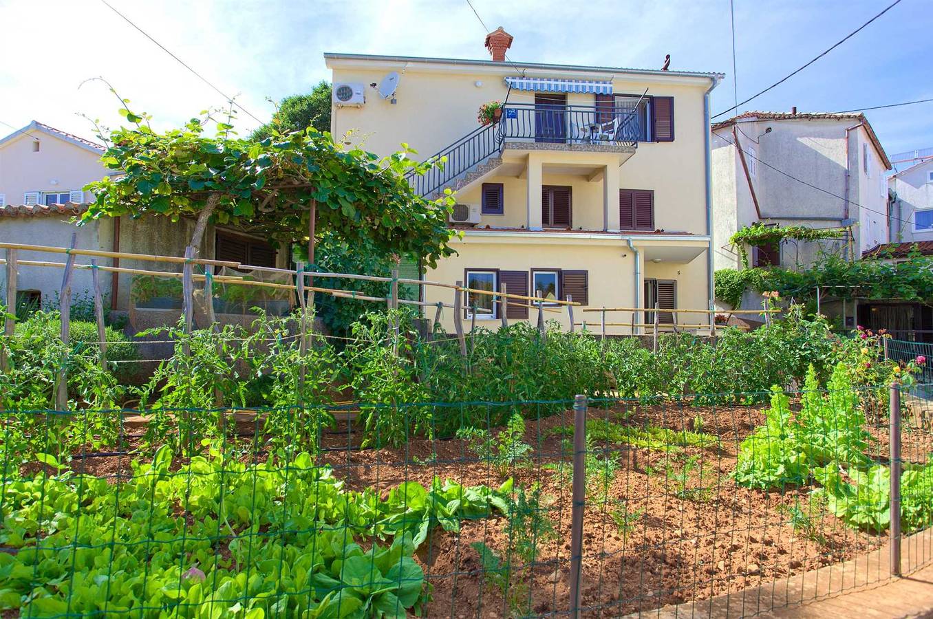 Ganze Wohnung, Apartment Ivy in Strandnähe in Vantacici, Krk
